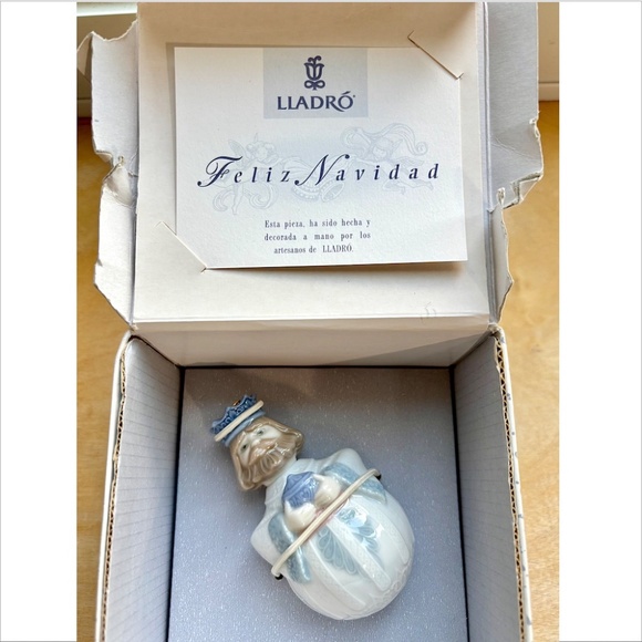 Lladro King Gaspar Christmas Ornament - Picture 4 of 8